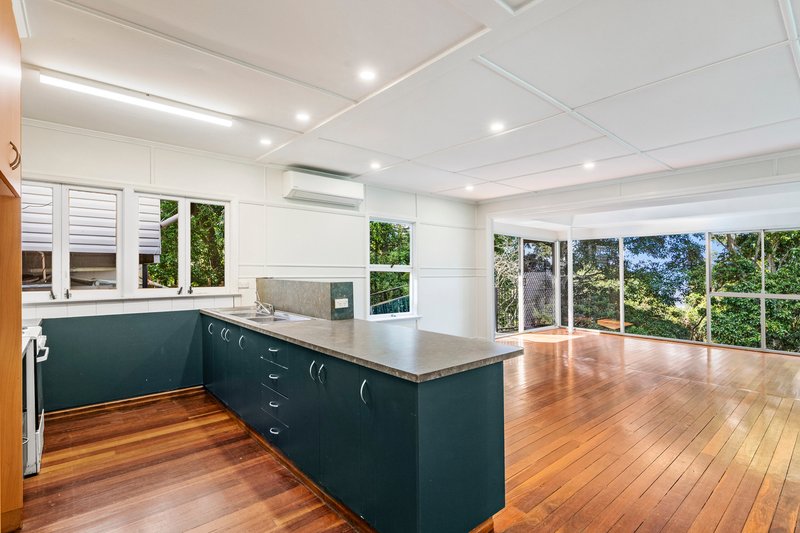 Photo - 10-14 Palm Grove Avenue, Tamborine Mountain QLD 4272 - Image 6