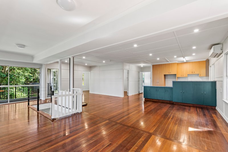Photo - 10-14 Palm Grove Avenue, Tamborine Mountain QLD 4272 - Image 9