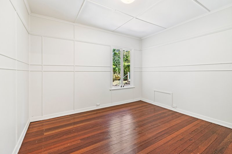 Photo - 10-14 Palm Grove Avenue, Tamborine Mountain QLD 4272 - Image 10