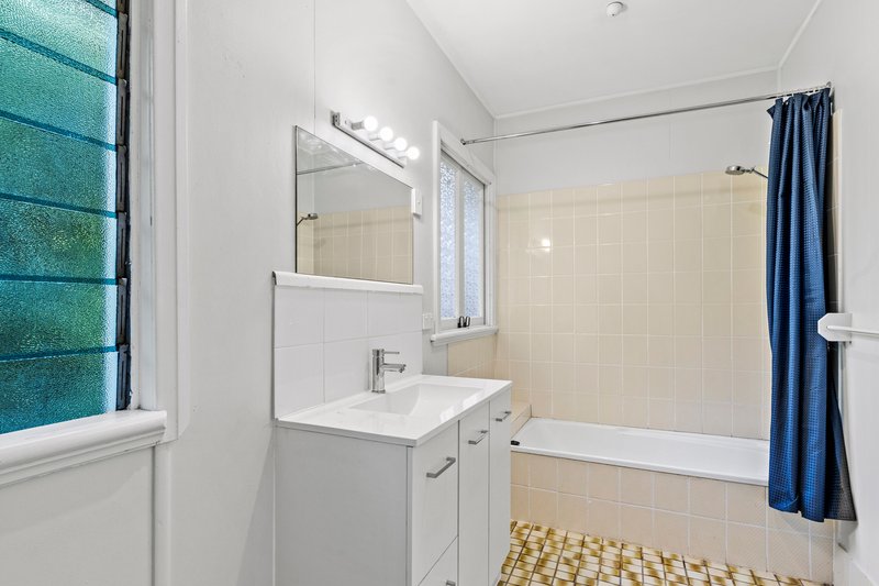 Photo - 10-14 Palm Grove Avenue, Tamborine Mountain QLD 4272 - Image 12