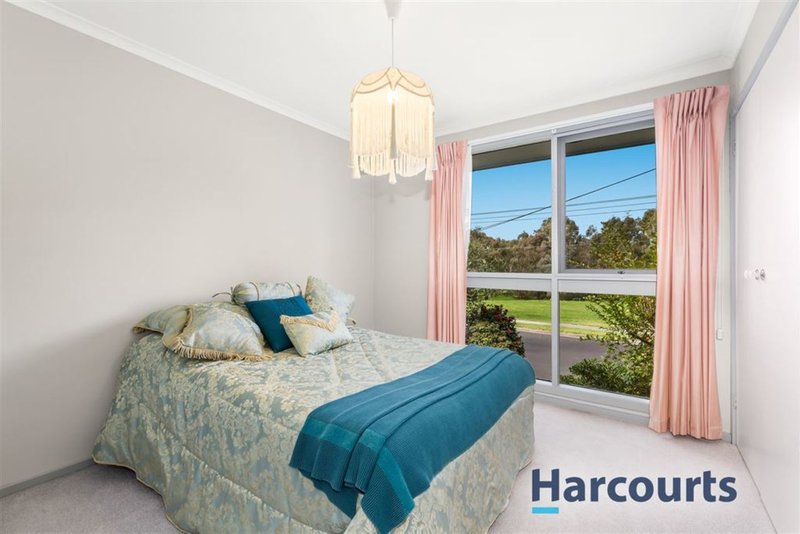 Photo - 10 Abbey Walk, Vermont VIC 3133 - Image 7