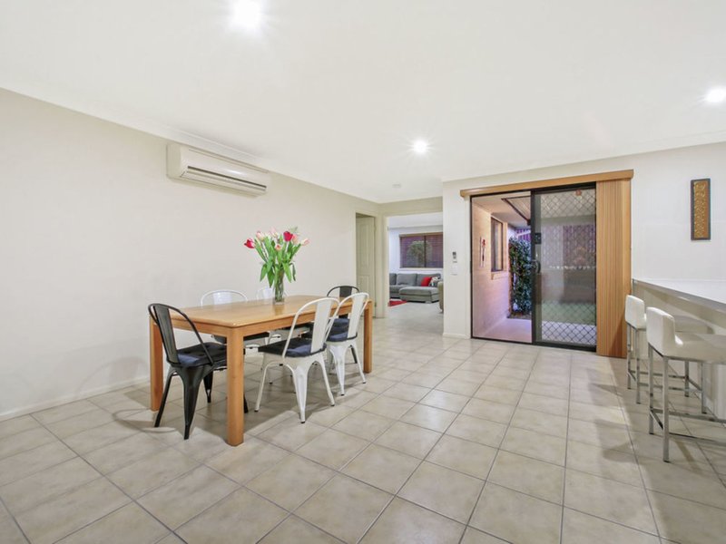 Photo - 10 Abbot Street, North Lakes QLD 4509 - Image 15