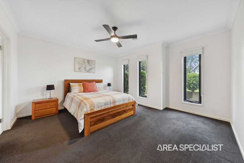 Photo - 10 Abrehart Road, Pakenham VIC 3810 - Image 7