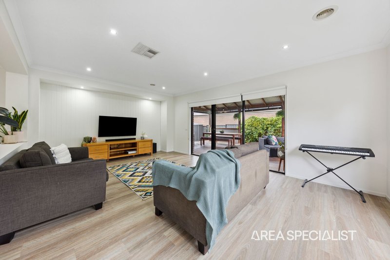 Photo - 10 Abrehart Road, Pakenham VIC 3810 - Image 27