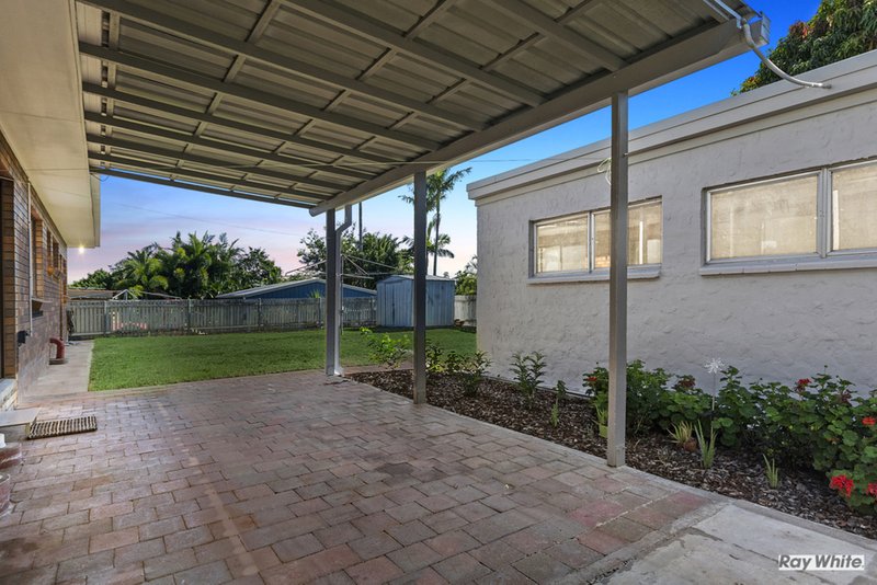 Photo - 10 Acacia Place, Camira QLD 4300 - Image 12