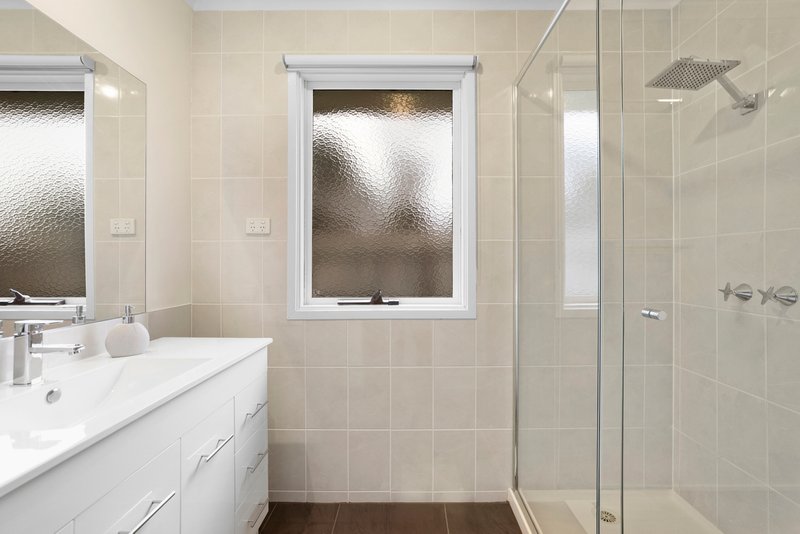Photo - 10 Adam Close, Rowville VIC 3178 - Image 17