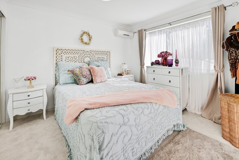 Photo - 10 Aegean/100 Cotlew Street East , Southport QLD 4215 - Image 15