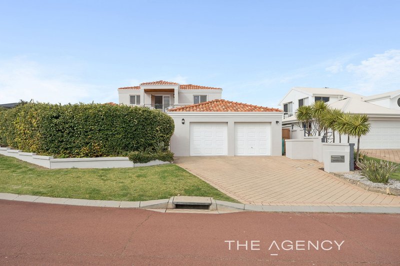 Photo - 10 Akera Close, Hillarys WA 6025 - Image 2