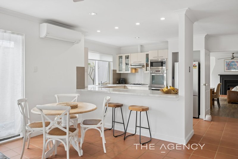 Photo - 10 Akera Close, Hillarys WA 6025 - Image 10