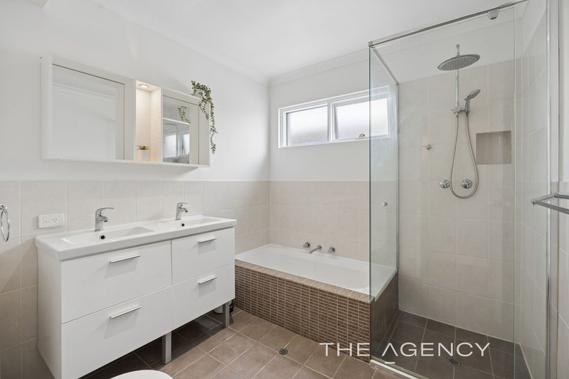 Photo - 10 Akera Close, Hillarys WA 6025 - Image 24