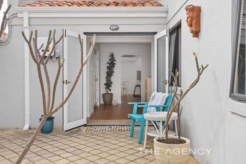 Photo - 10 Akera Close, Hillarys WA 6025 - Image 30