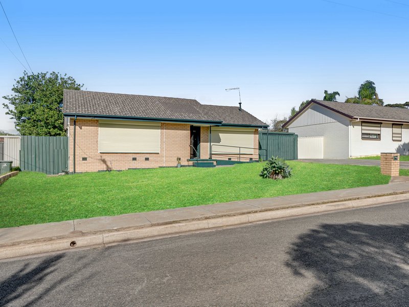 Photo - 10 Alexander Crescent, Christie Downs SA 5164 - Image 1