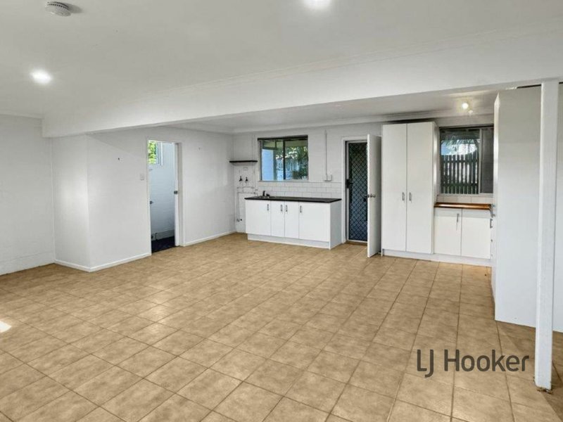 Photo - 10 Alfred Street, Tannum Sands QLD 4680 - Image 13