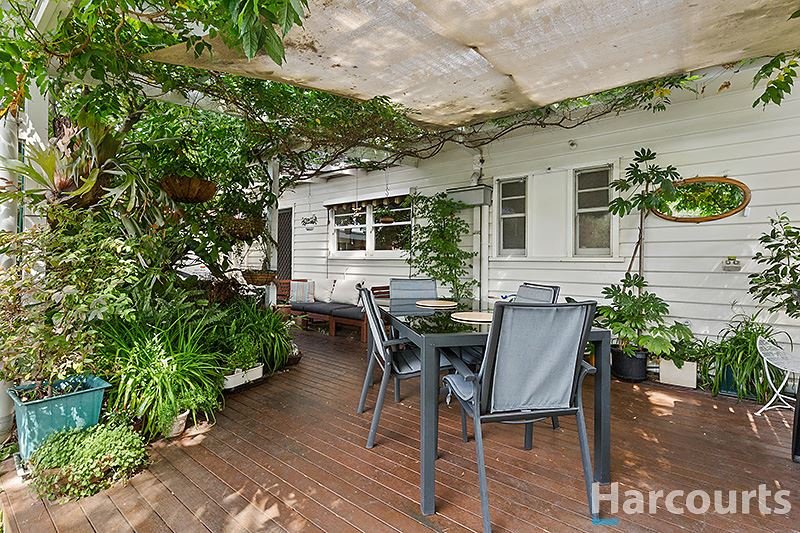 Photo - 10 Allen Street, Glen Waverley VIC 3150 - Image 7