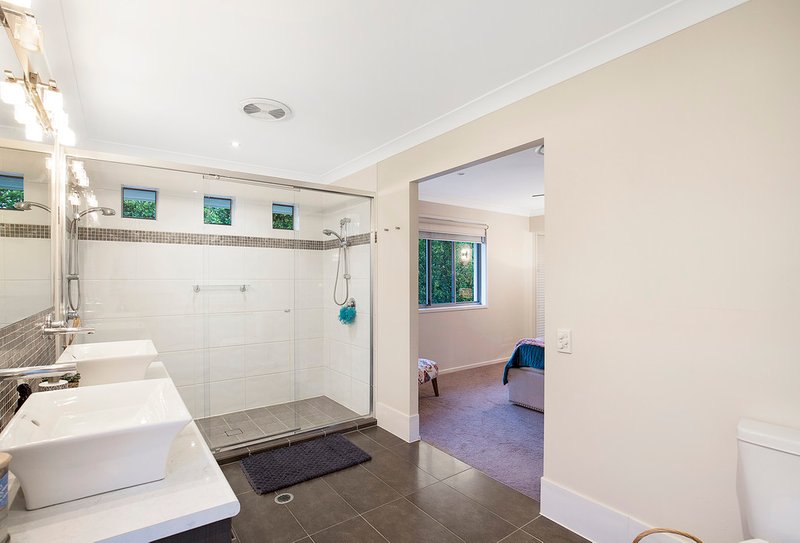 Photo - 10 Allenby Close, North Lakes QLD 4509 - Image 14