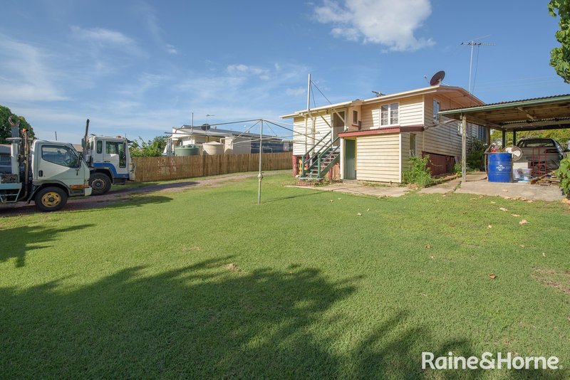 Photo - 10 Allison Street, West Gladstone QLD 4680 - Image 12