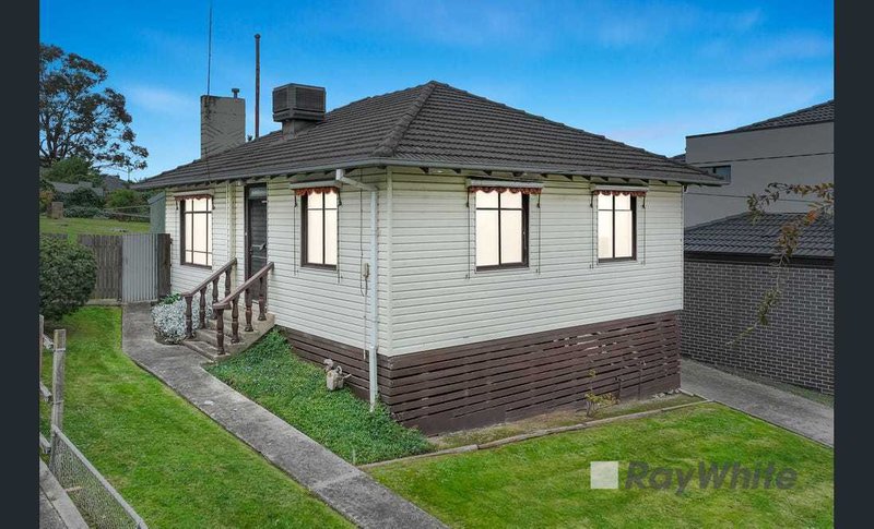 10 Almond Drive, Doveton VIC 3177