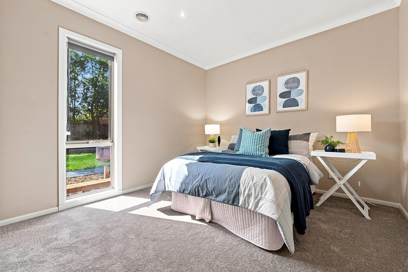 Photo - 10 Alysha Avenue, Lyndhurst VIC 3975 - Image 10