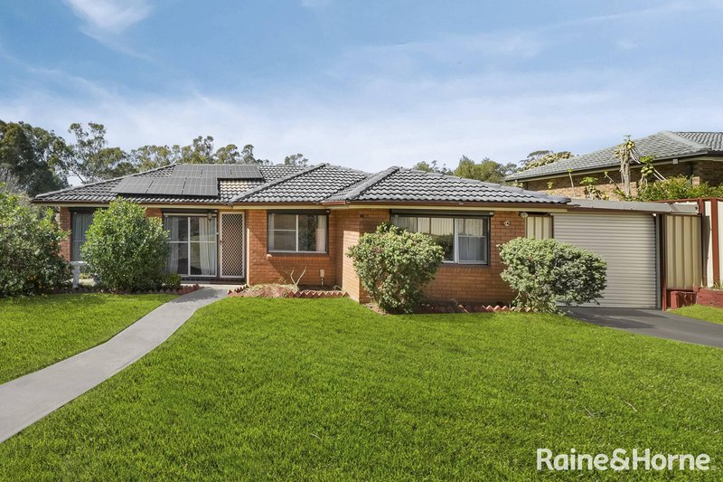 10 Amanda Place, Ingleburn NSW 2565