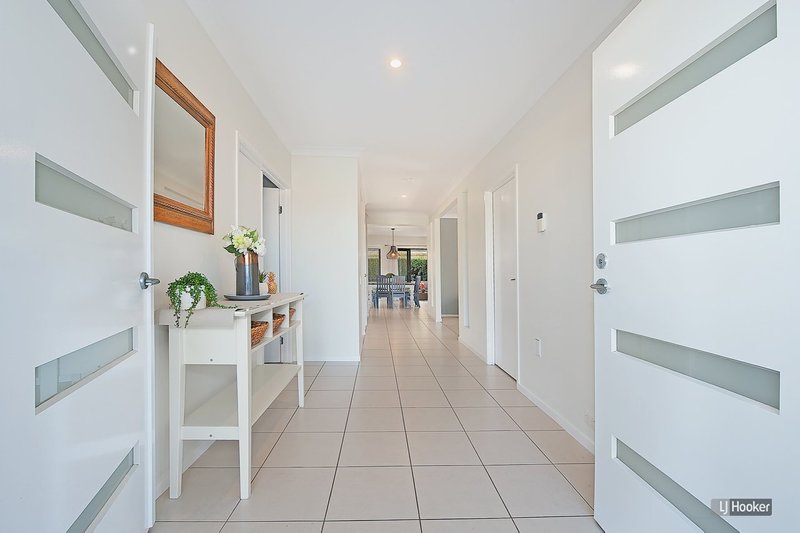 Photo - 10 Amber Close, Mango Hill QLD 4509 - Image 2