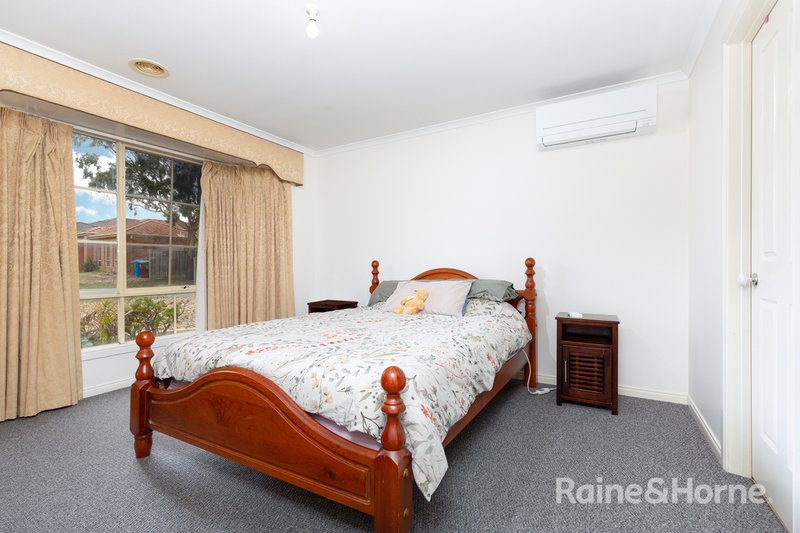 Photo - 10 Ambiance Crescent, Narre Warren South VIC 3805 - Image 4