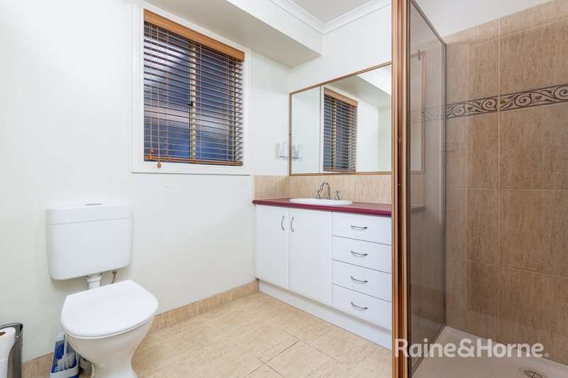 Photo - 10 Ambiance Crescent, Narre Warren South VIC 3805 - Image 6