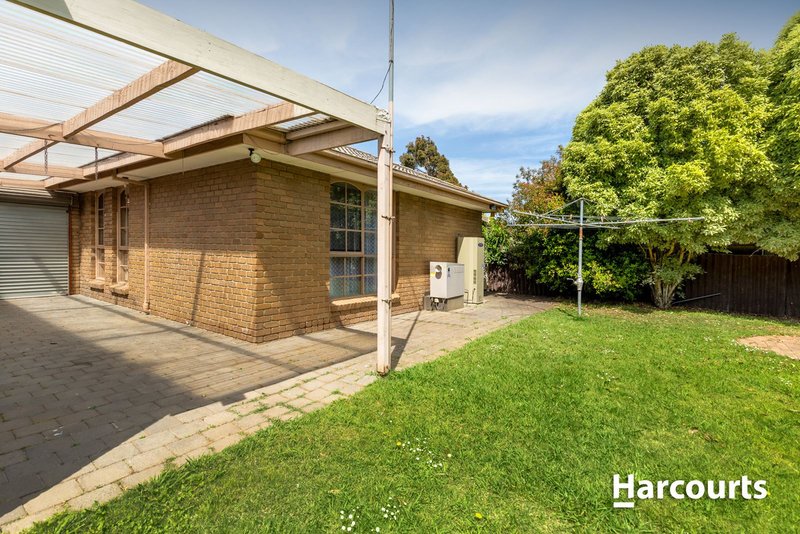 Photo - 10 Ambleside Crescent, Berwick VIC 3806 - Image 12