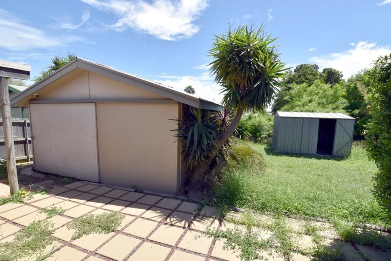 Photo - 10 Amelia Street, West Gladstone QLD 4680 - Image 11