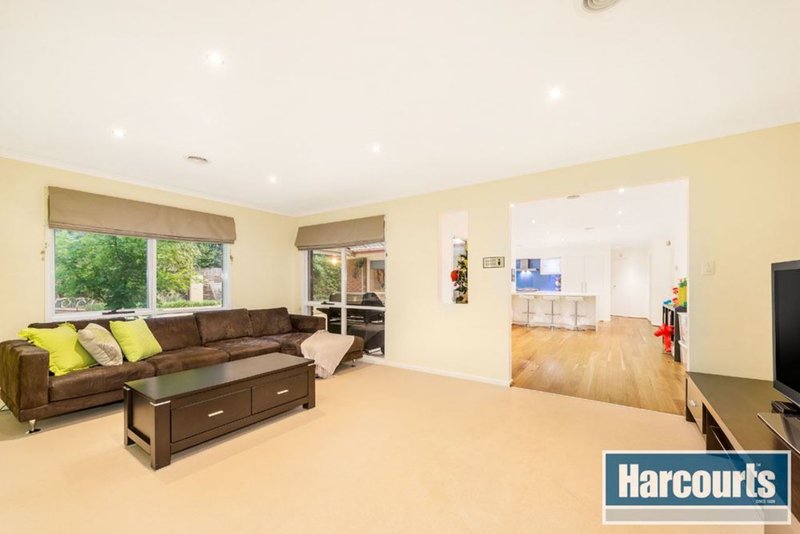 Photo - 10 Anderson Court, Wantirna South VIC 3152 - Image 4