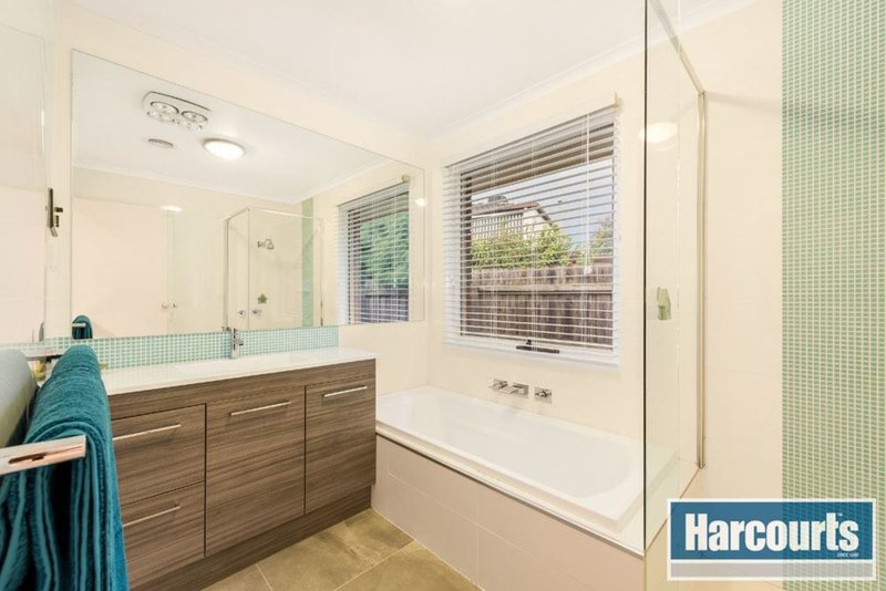 Photo - 10 Anderson Court, Wantirna South VIC 3152 - Image 6