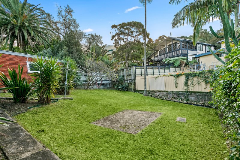 Photo - 10 Andrew Avenue, Keiraville NSW 2500 - Image 7