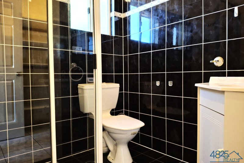 Photo - 10 Angela Boulevard, Mount Isa QLD 4825 - Image 5