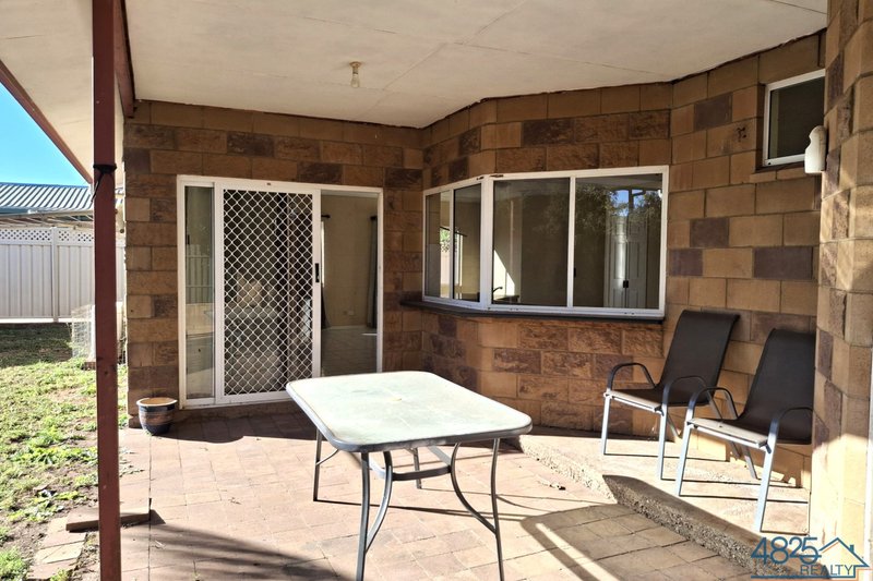 Photo - 10 Angela Boulevard, Mount Isa QLD 4825 - Image 9