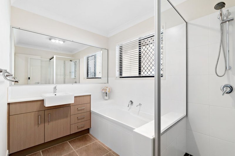 Photo - 10 Aniseed Crescent, Griffin QLD 4503 - Image 9