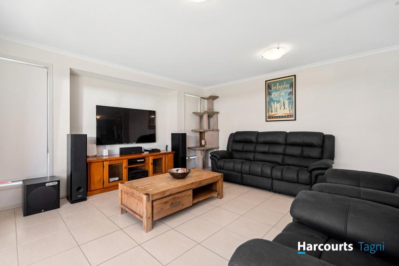 Photo - 10 Apollo Street, Woodcroft SA 5162 - Image 4