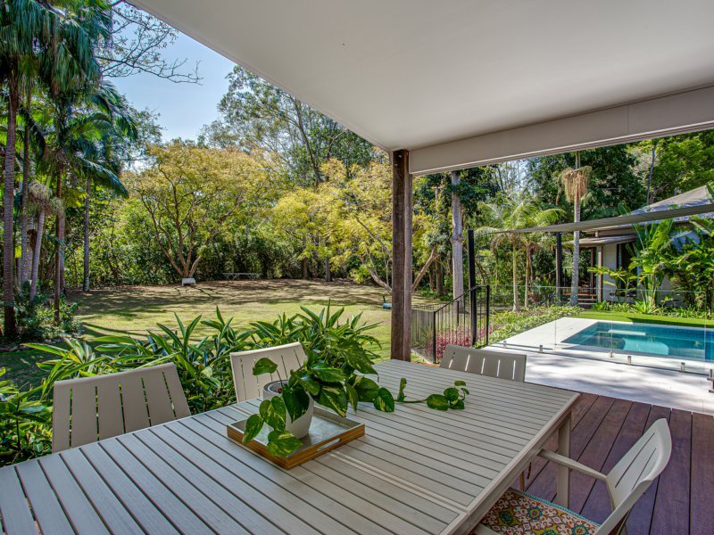 Photo - 10 Appaloosa Court, Mudgeeraba QLD 4213 - Image 2