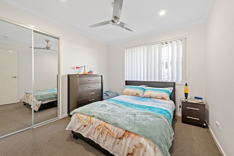 Photo - 10 Apple Circuit, Griffin QLD 4503 - Image 9