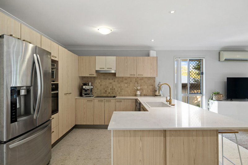 Photo - 10 Aqua Crescent, Redland Bay QLD 4165 - Image 12