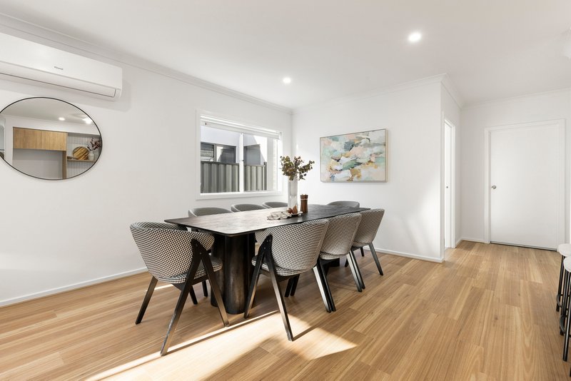 Photo - 10 Aquamarine Drive, Mickleham VIC 3064 - Image 8