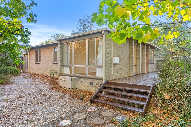 Photo - 10 Argyle Place, Curtin ACT 2605 - Image 1