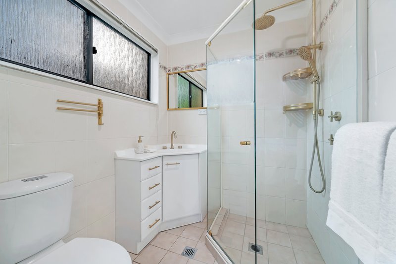 Photo - 10 Arianna Avenue, Normanhurst NSW 2076 - Image 8