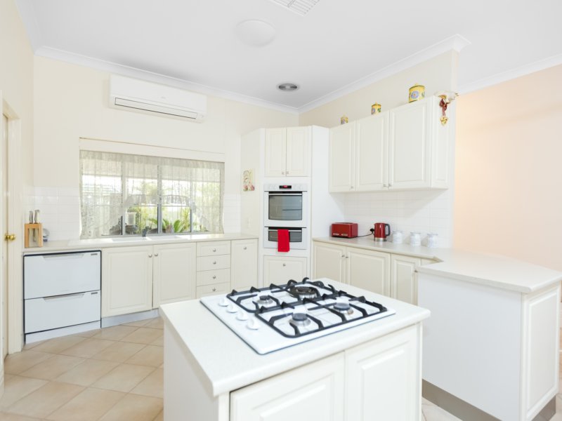 Photo - 10 Armstrong Court, Araluen NT 0870 - Image 6