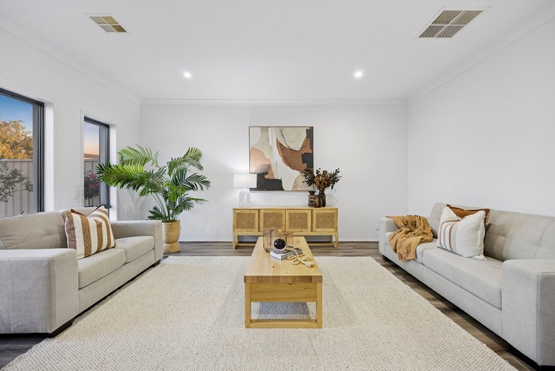 Photo - 10 Arthur Street, Seaton SA 5023 - Image 5