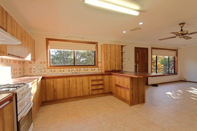 Photo - 10 Arthur Street, Woodford NSW 2778 - Image 2