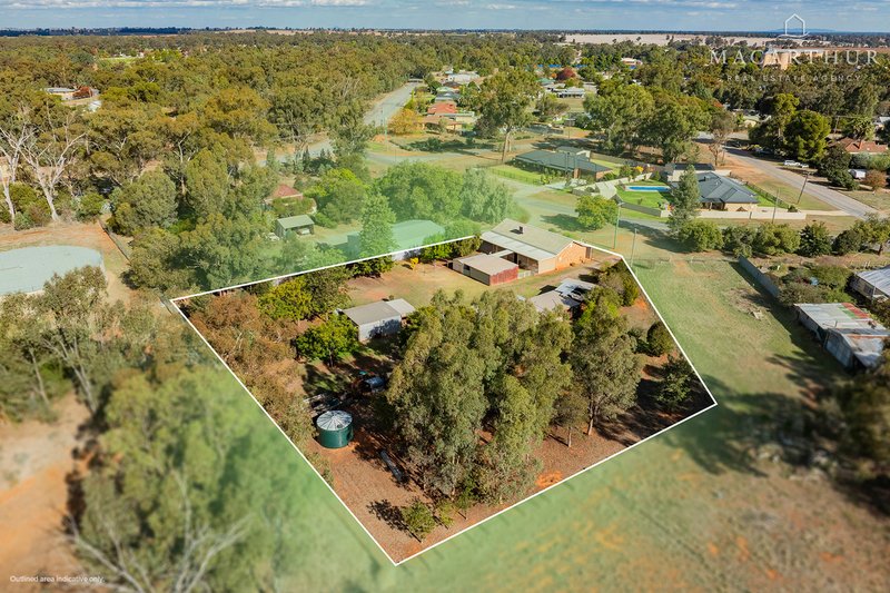 10 Ashbridge Road, Ganmain NSW 2702