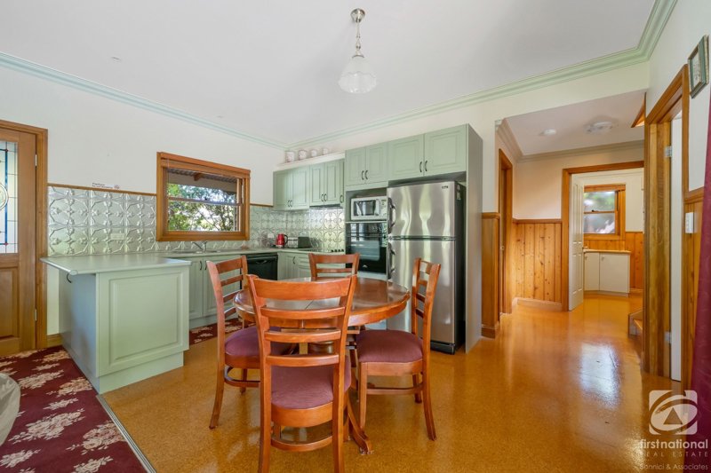 Photo - 10 Atkinson Court, Beechworth VIC 3747 - Image 17