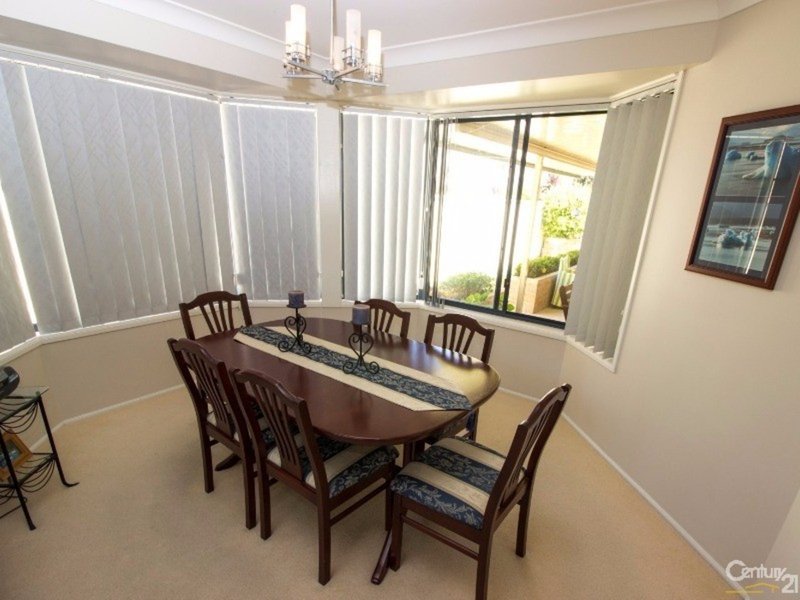 Photo - 10 Atlas Grove, Cameron Park NSW 2285 - Image 6