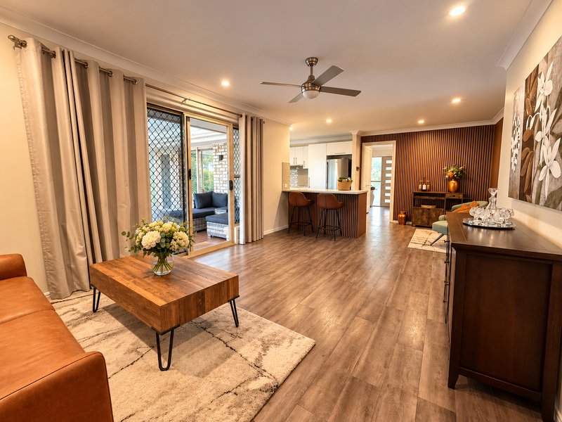 Photo - 10 Augusta Crescent, Forest Lake QLD 4078 - Image 6