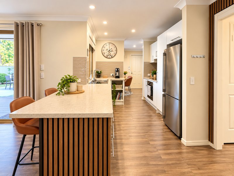 Photo - 10 Augusta Crescent, Forest Lake QLD 4078 - Image 8