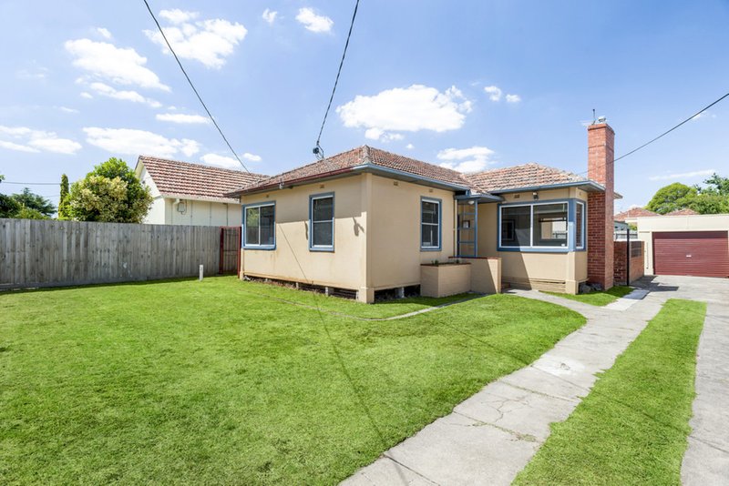 Photo - 10 Austin Street, Hughesdale VIC 3166 - Image 7